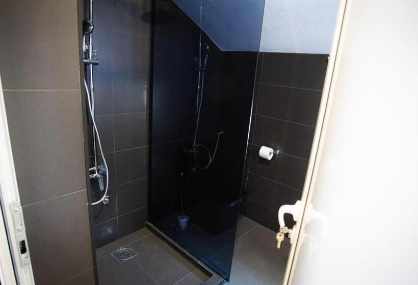 هتل Mountain Maison