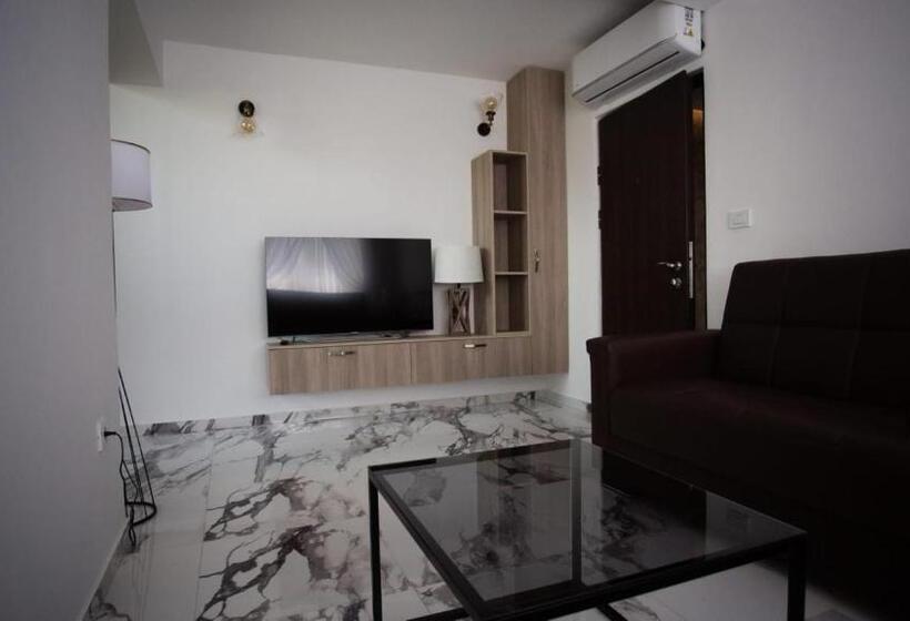 هتل Mountain Maison