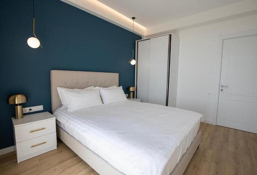 ホテル Naubari Estate