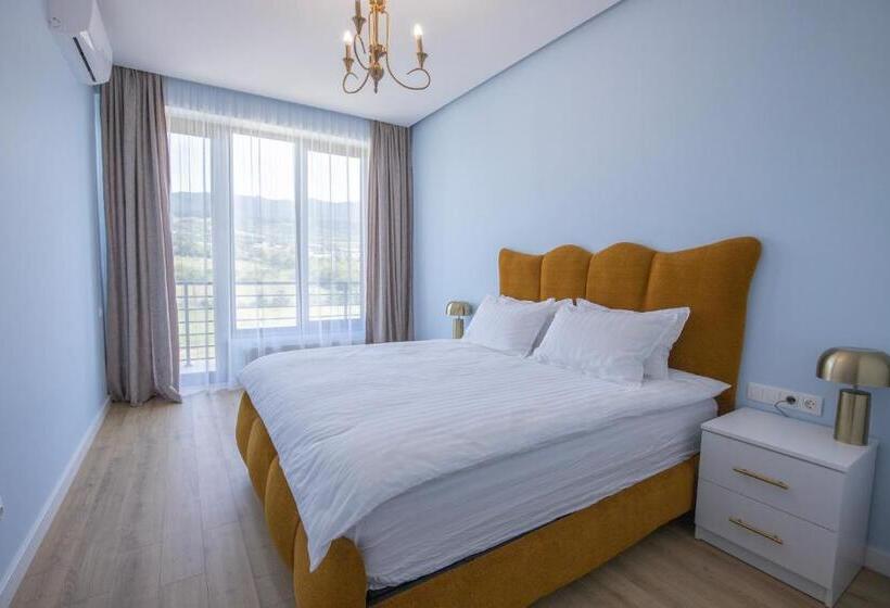 ホテル Naubari Estate