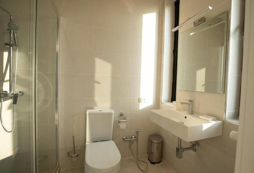 ホテル Naubari Estate