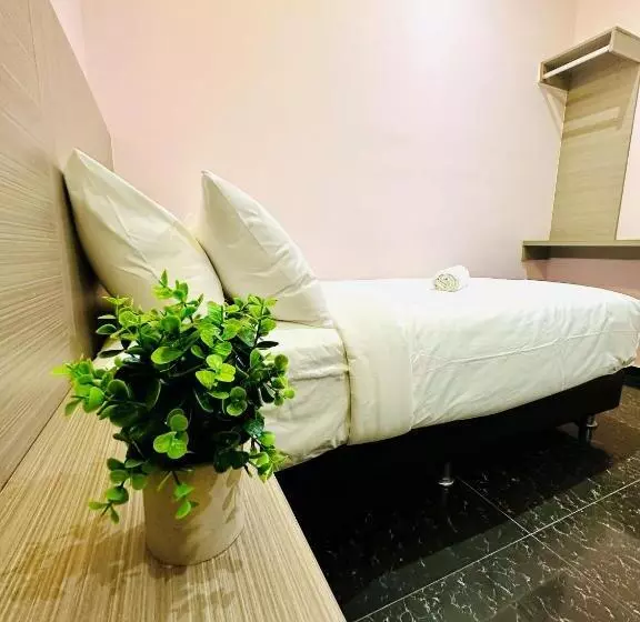 Hotelli Swing & Pillows   Rawang Selangor Formerly Known As Sakura Tree