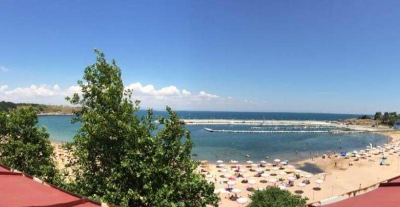 پانسیون кооп бриз