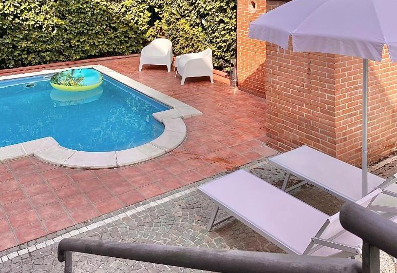 ペンション Domus Parthenope