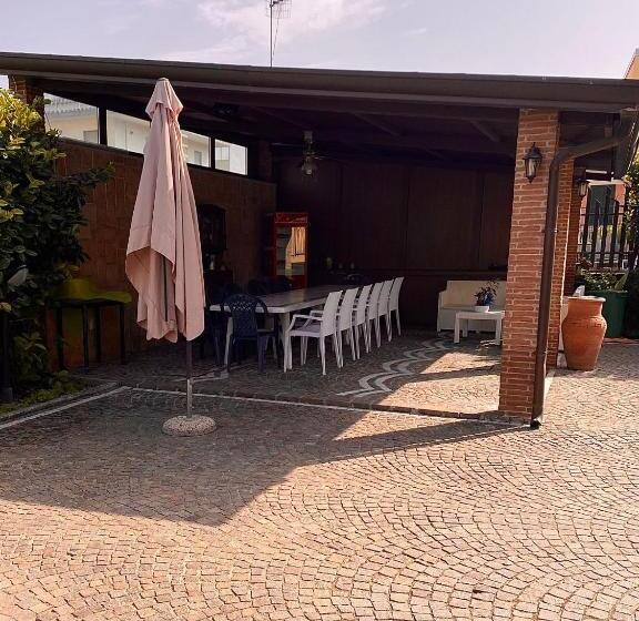 ペンション Domus Parthenope