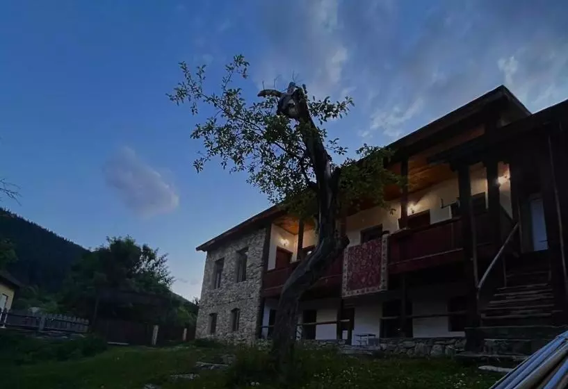 پانسیون Old Town