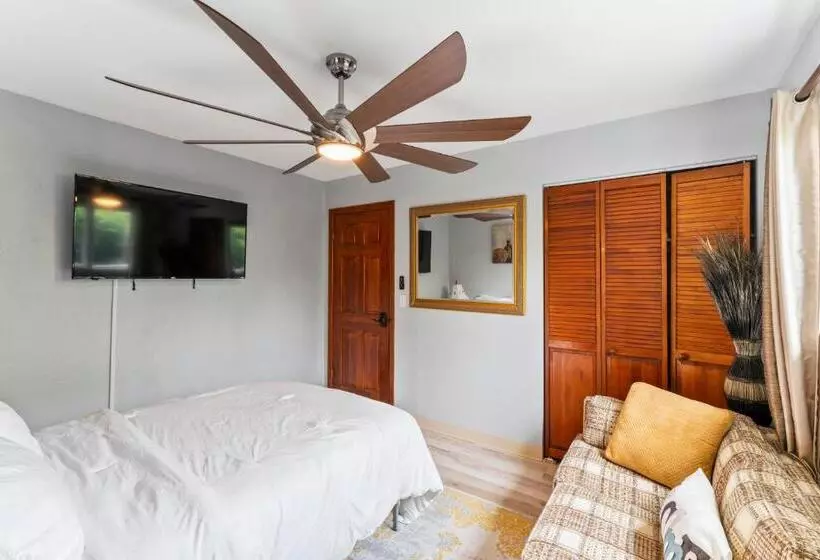 ペンション Stylish Studio Suite Near Downtown