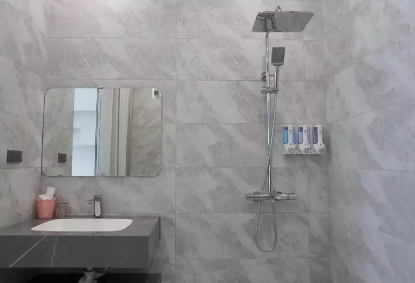 Rubillion Hotel   Vinh