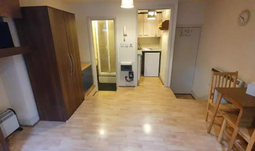 St Pauls Studio 24