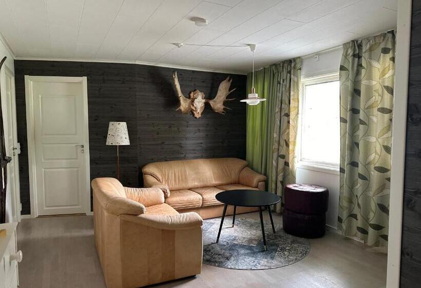 هاستل Backens Gästhem