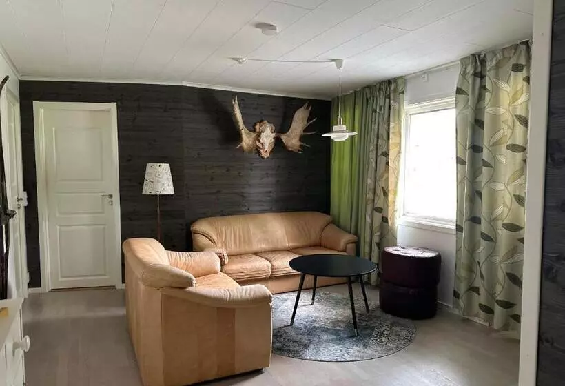 Retkeilymaja Backens Gästhem