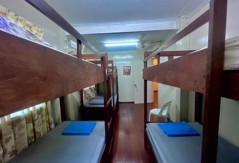 호스텔 Nuluhon Garden Dormitorio