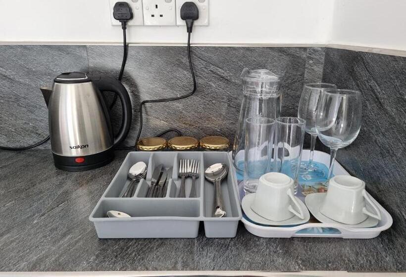 Hostel Squirrel S Nest