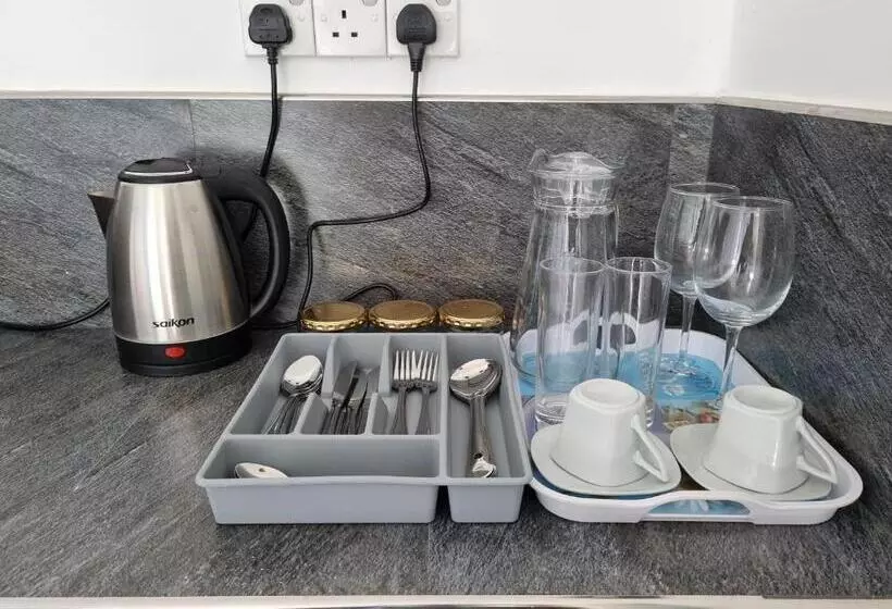 ユースホステル Squirrel S Nest