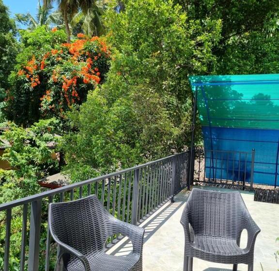 Hostel Squirrel S Nest