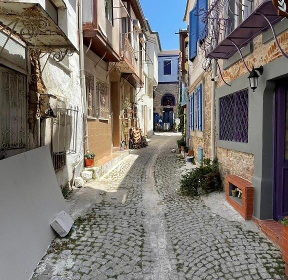 Almina Kantarcı Pansiyon