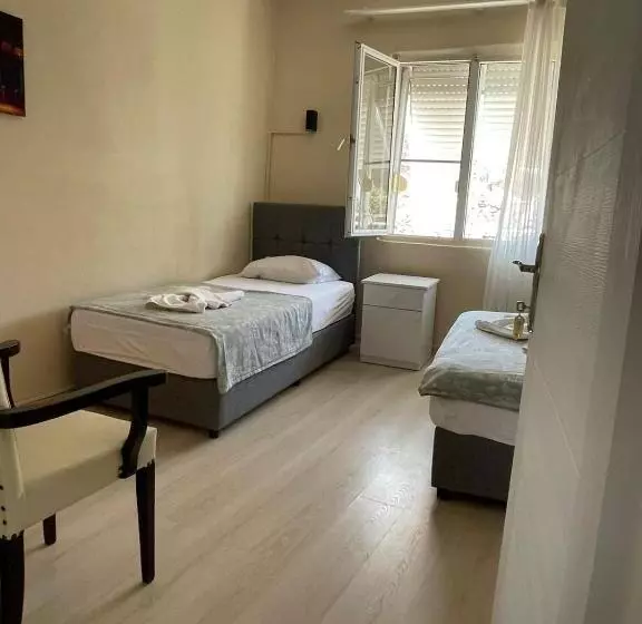 Almina Kantarcı Pansiyon