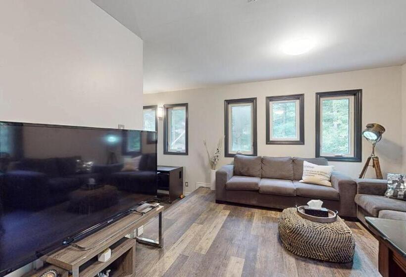 Apartment In The Aqorpions Estate