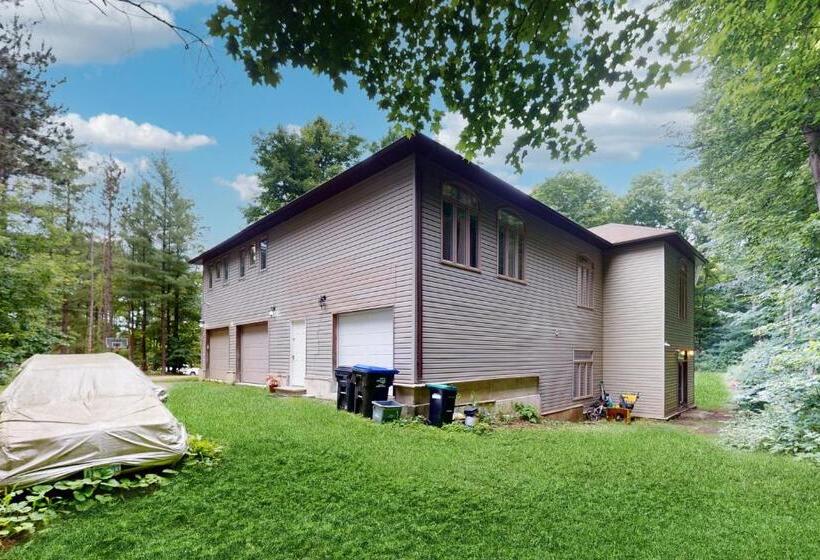 Apartment In The Aqorpions Estate