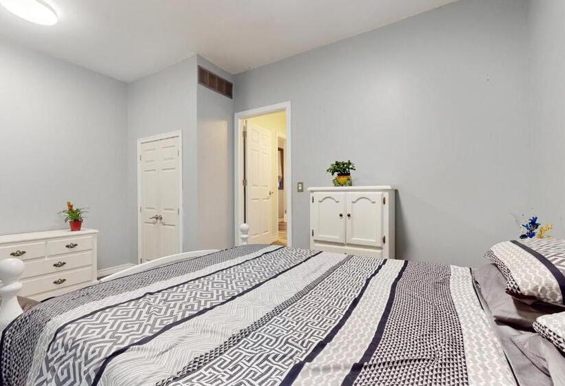 Apartment In The Aqorpions Estate