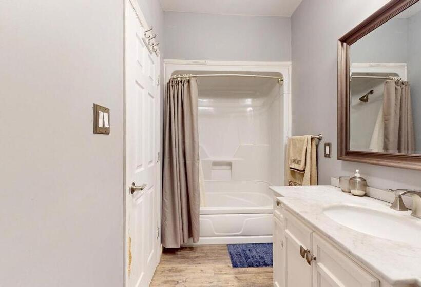 Apartment In The Aqorpions Estate