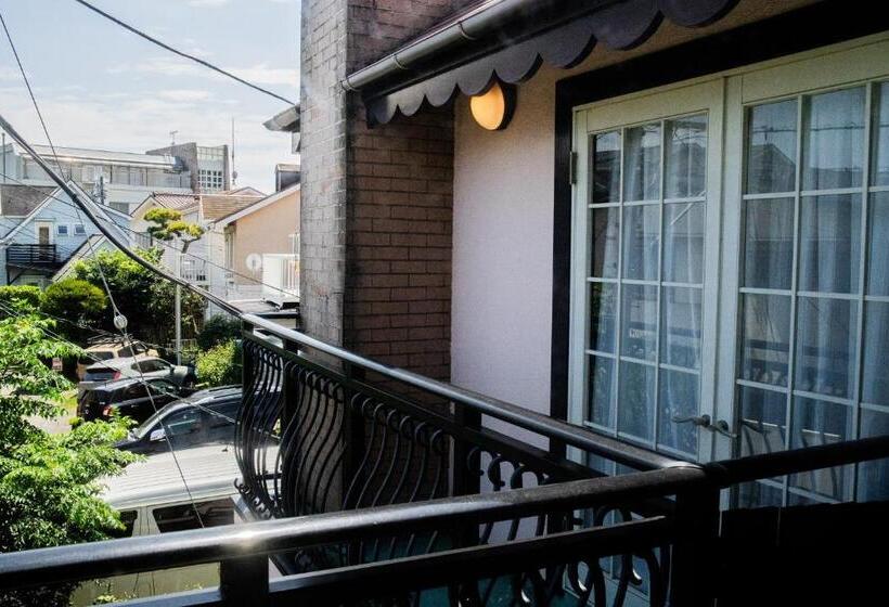 Bed and Breakfast Green Grass Kamakura