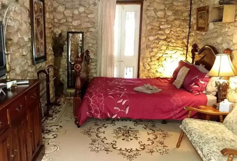 Aamiaismajoitus (B&B) A La Folly Too The Old Workshop