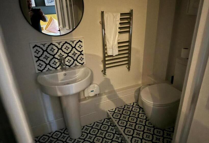 민박 El Camino Suites