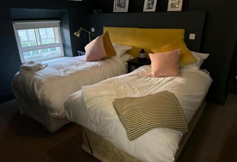 민박 El Camino Suites