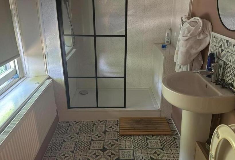 민박 El Camino Suites