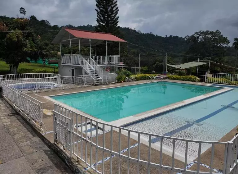 ホテル Centro Vacacional La Colina