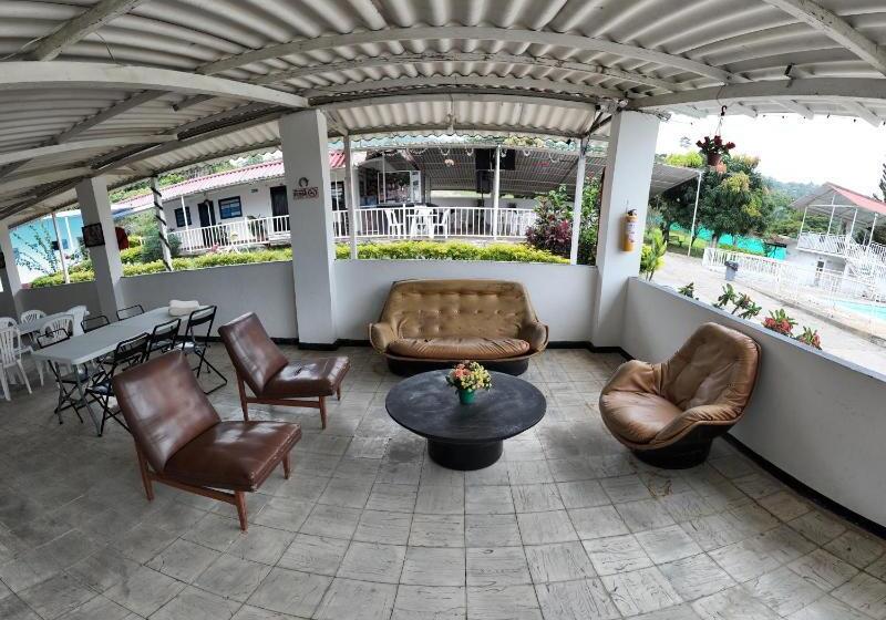 호텔 Centro Vacacional La Colina