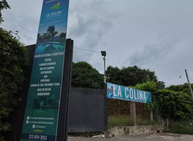 ホテル Centro Vacacional La Colina