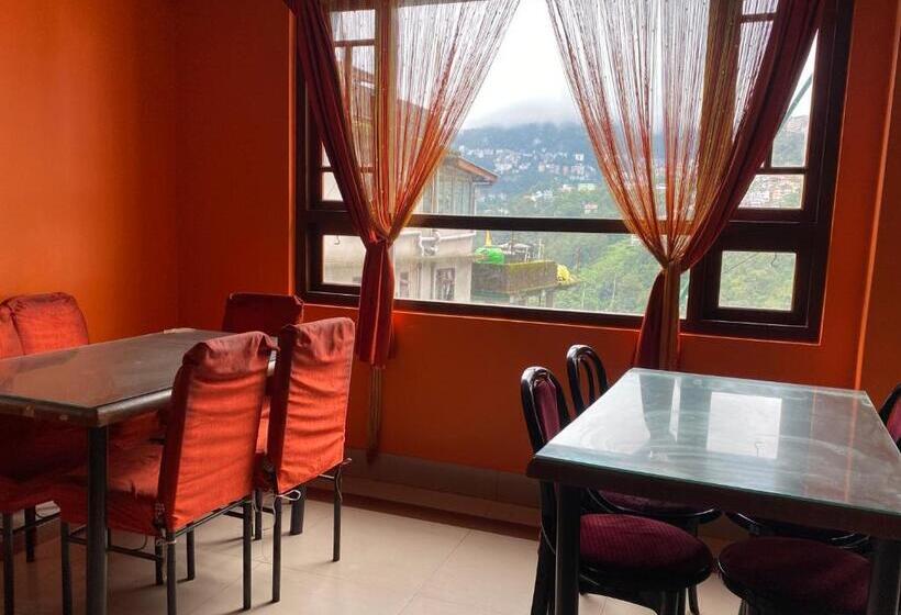 בית מלון כפרי De Sikkim Regency