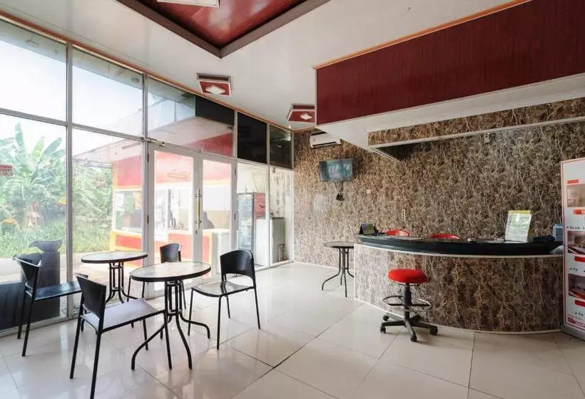 Hotelli My Home2 Mall Ciputra Cibubur Redpartner