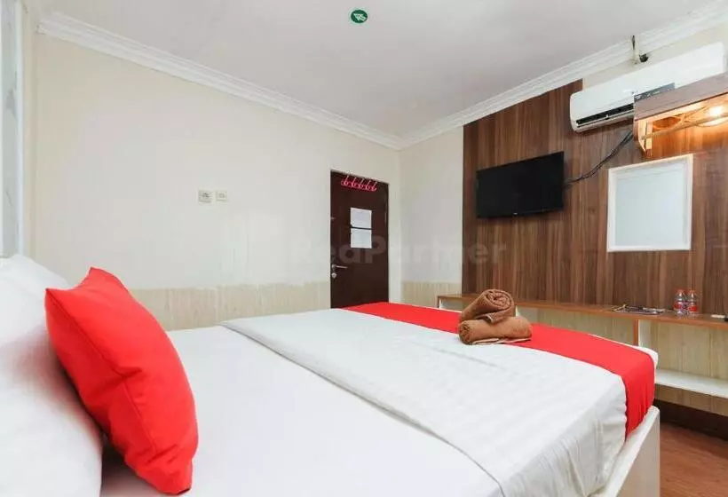 Hotelli My Home2 Mall Ciputra Cibubur Redpartner