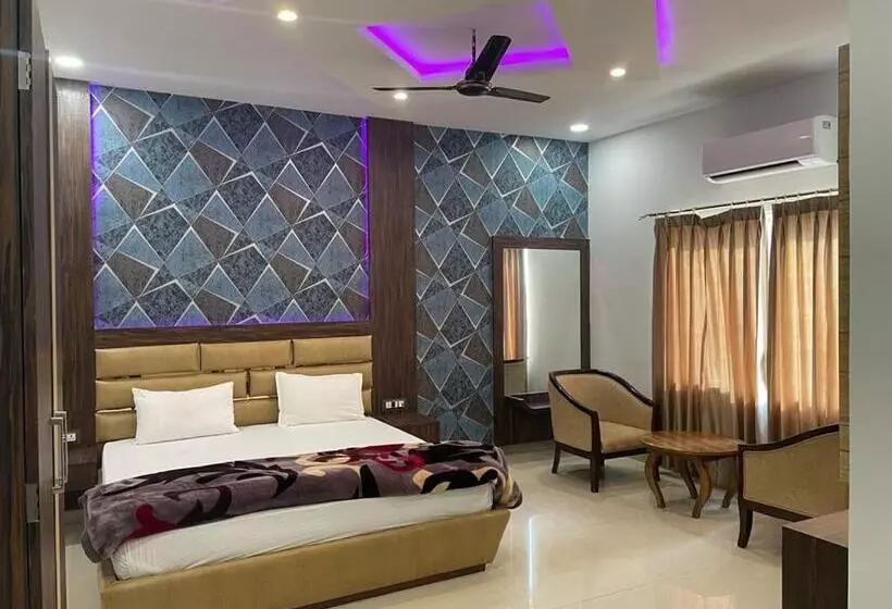 Hotelli Shakti & Banquet