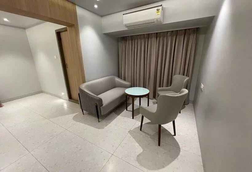 Hotelli The West Coast