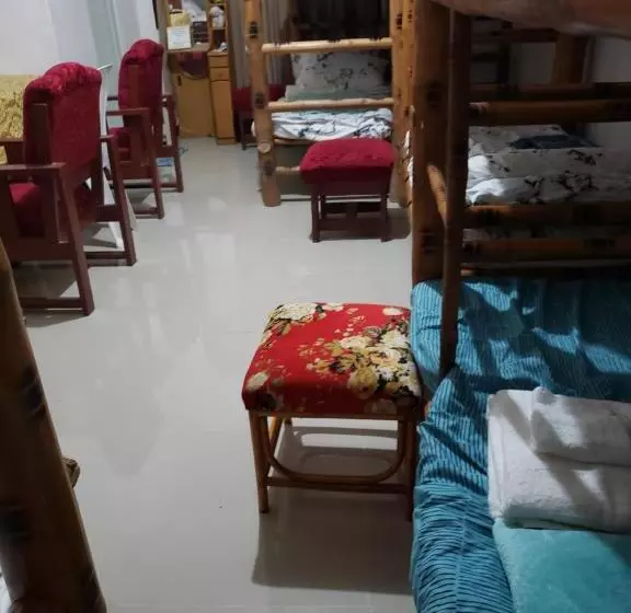 ペンション Mari Gold Travelers Inn