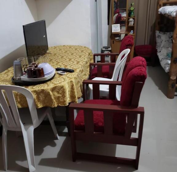 膳宿费 Mari Gold Travelers Inn