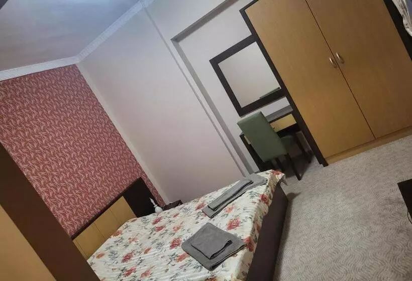 ペンション къща за гости механа мераклии