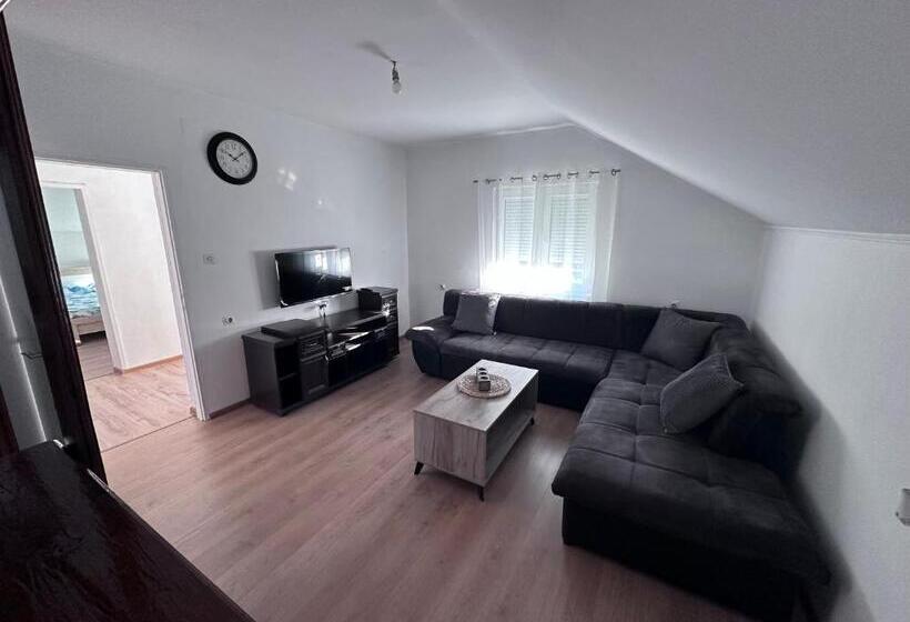 پانسیون Apartman Bjelisi