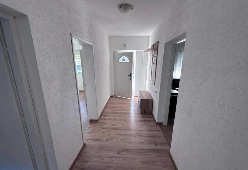 پانسیون Apartman Bjelisi