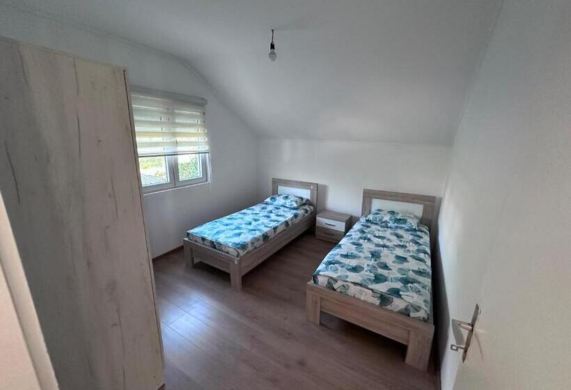 پانسیون Apartman Bjelisi