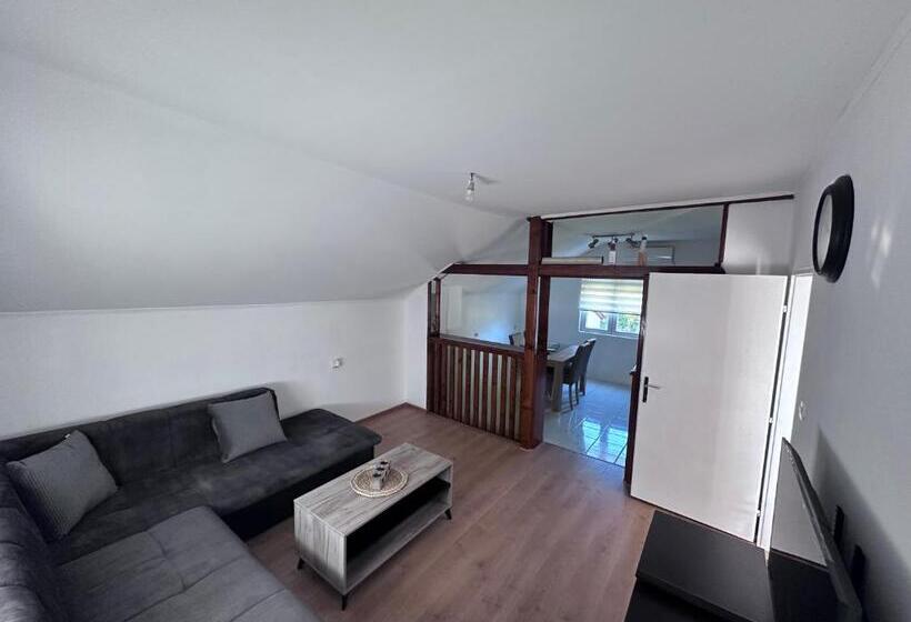 پانسیون Apartman Bjelisi