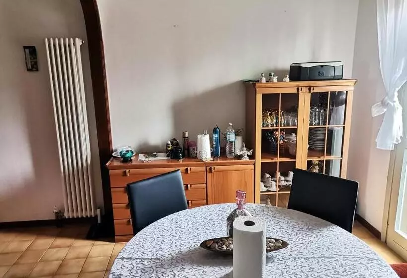 پانسیون Camera Matrimoniale Con Ampio Armadio