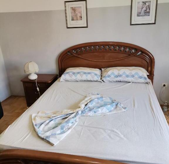 پانسیون Camera Matrimoniale Con Ampio Armadio