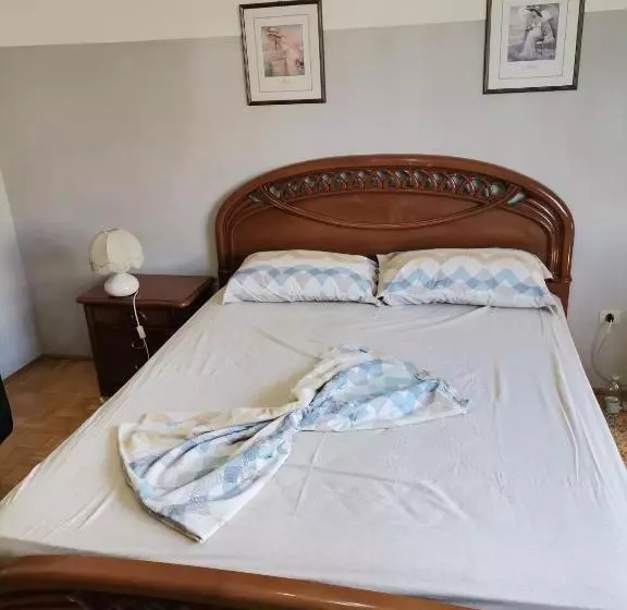 پانسیون Camera Matrimoniale Con Ampio Armadio