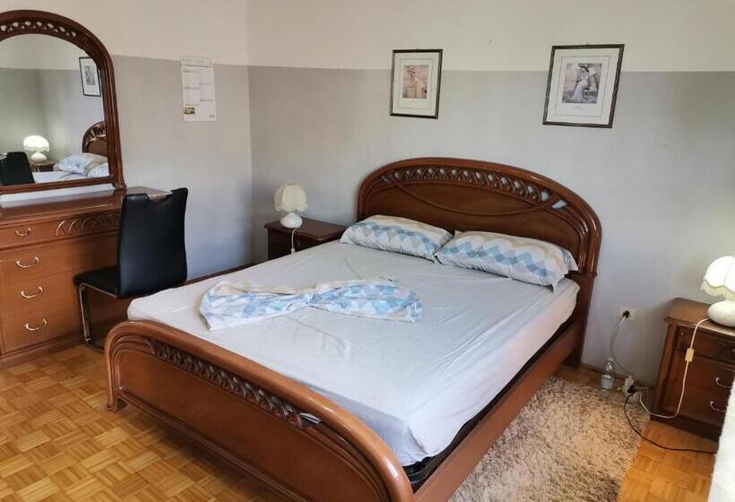 پانسیون Camera Matrimoniale Con Ampio Armadio