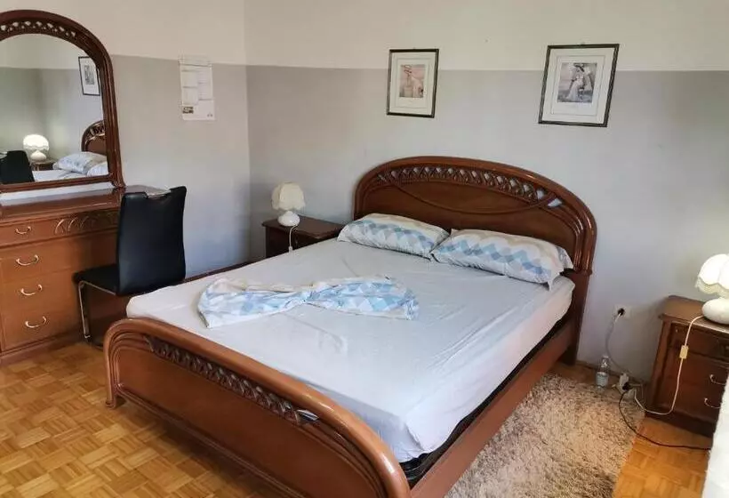پانسیون Camera Matrimoniale Con Ampio Armadio